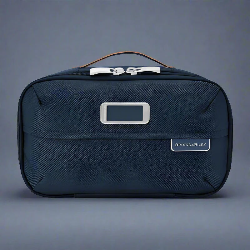 Briggs & Riley Baseline Expandable Essentials Toiletry Kit- BL115X