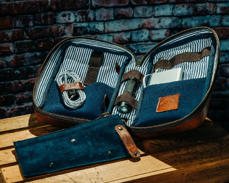 Heritage Leather "Doc" Electronics Organizer / Toiletry Kit